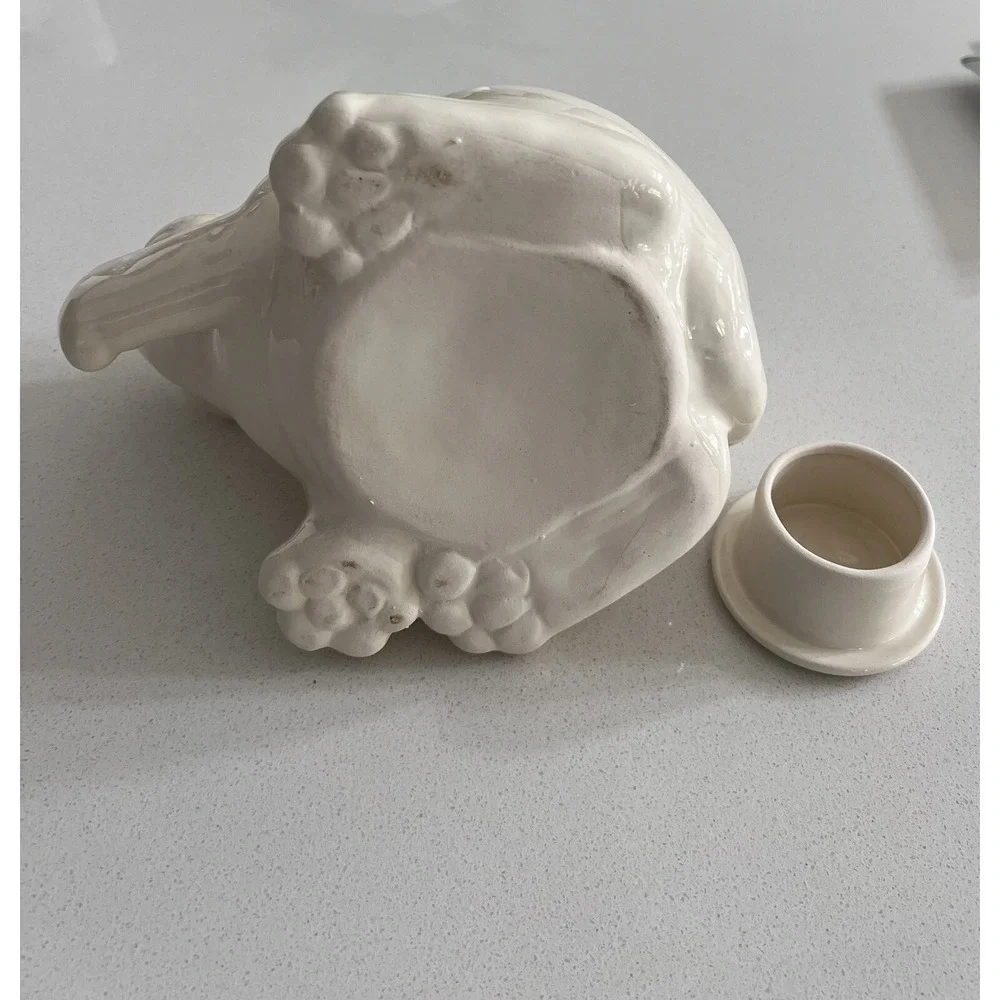 Vtg 1980s Glazed Cream Cat Tea Pot With Bamboo Handle